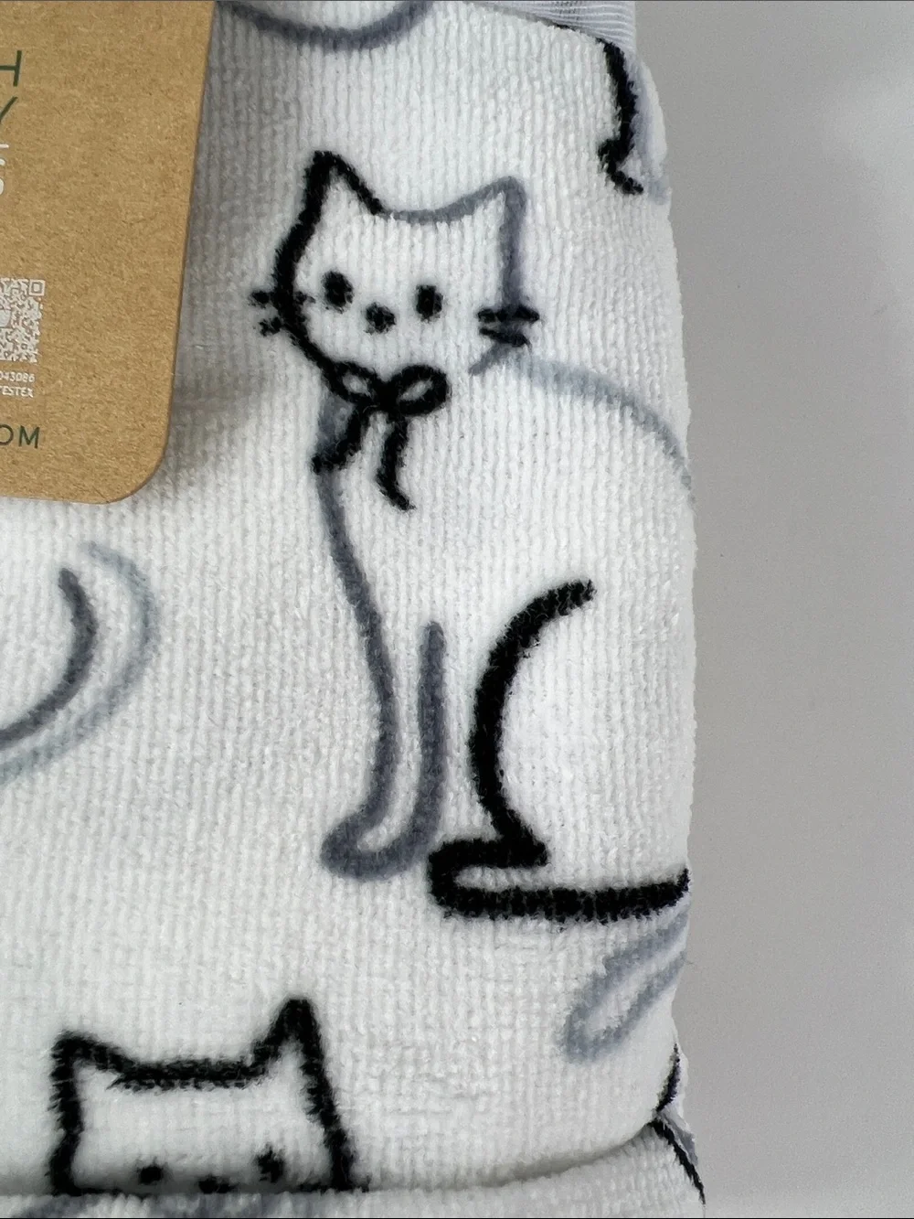 Deborah Connolly Bathroom Hand Towels Cat Kittens Black White Gray Set of 2 NEW